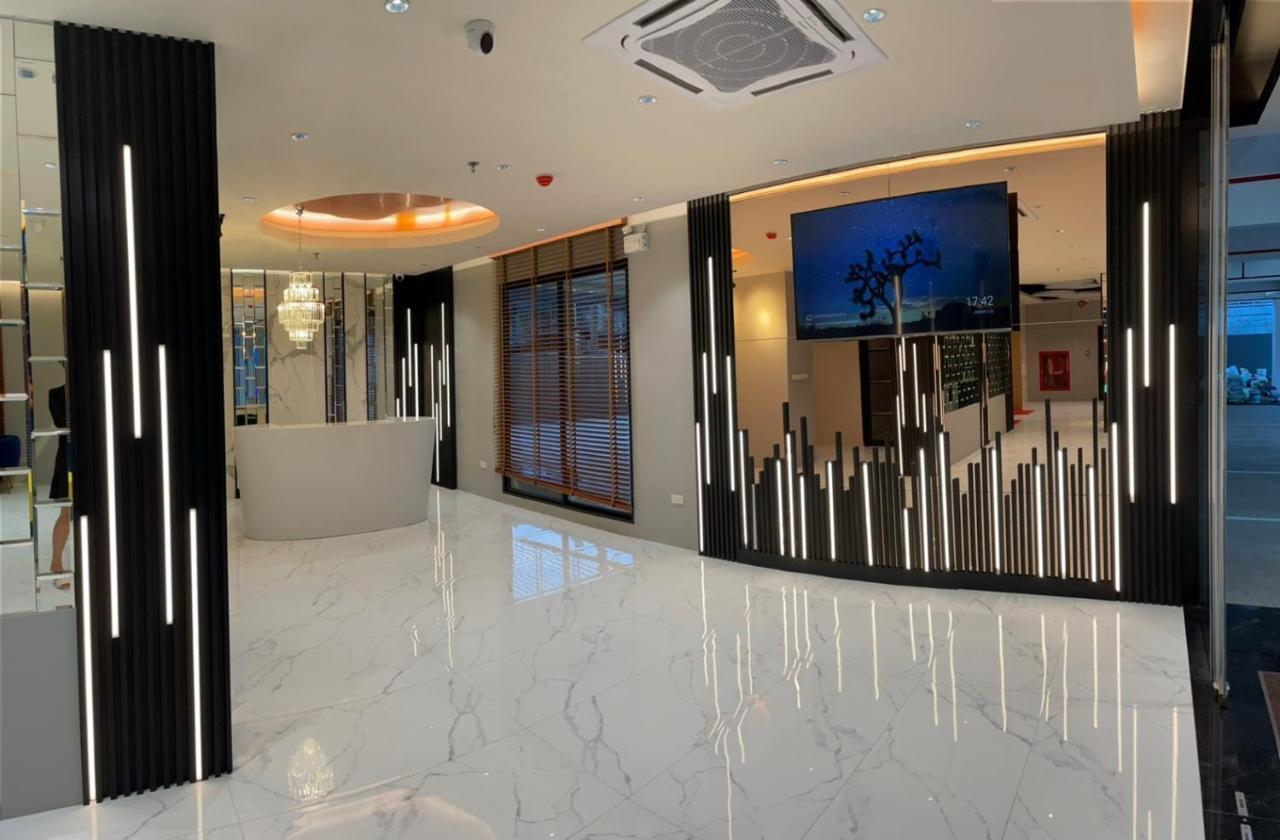 The Neuf@Ratchada Hotel Bangkok Exterior photo